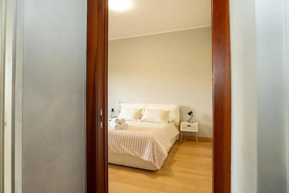 Divine View Apartment Roma 0*,  Italia